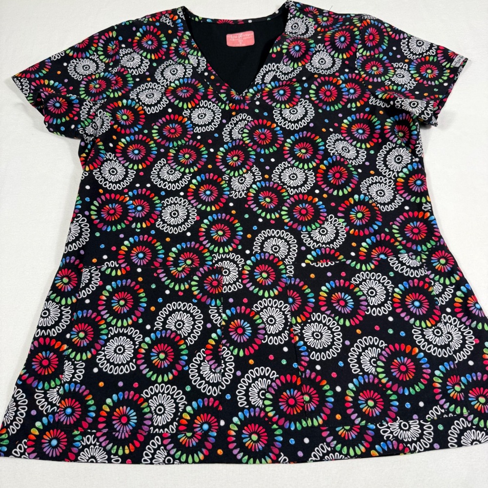 Ava Therese Scrub Top M Black Multicolor Floral Geometric V-Neck 1054